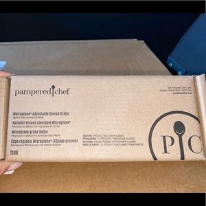 Pampered Chef micro plane adjustable grater